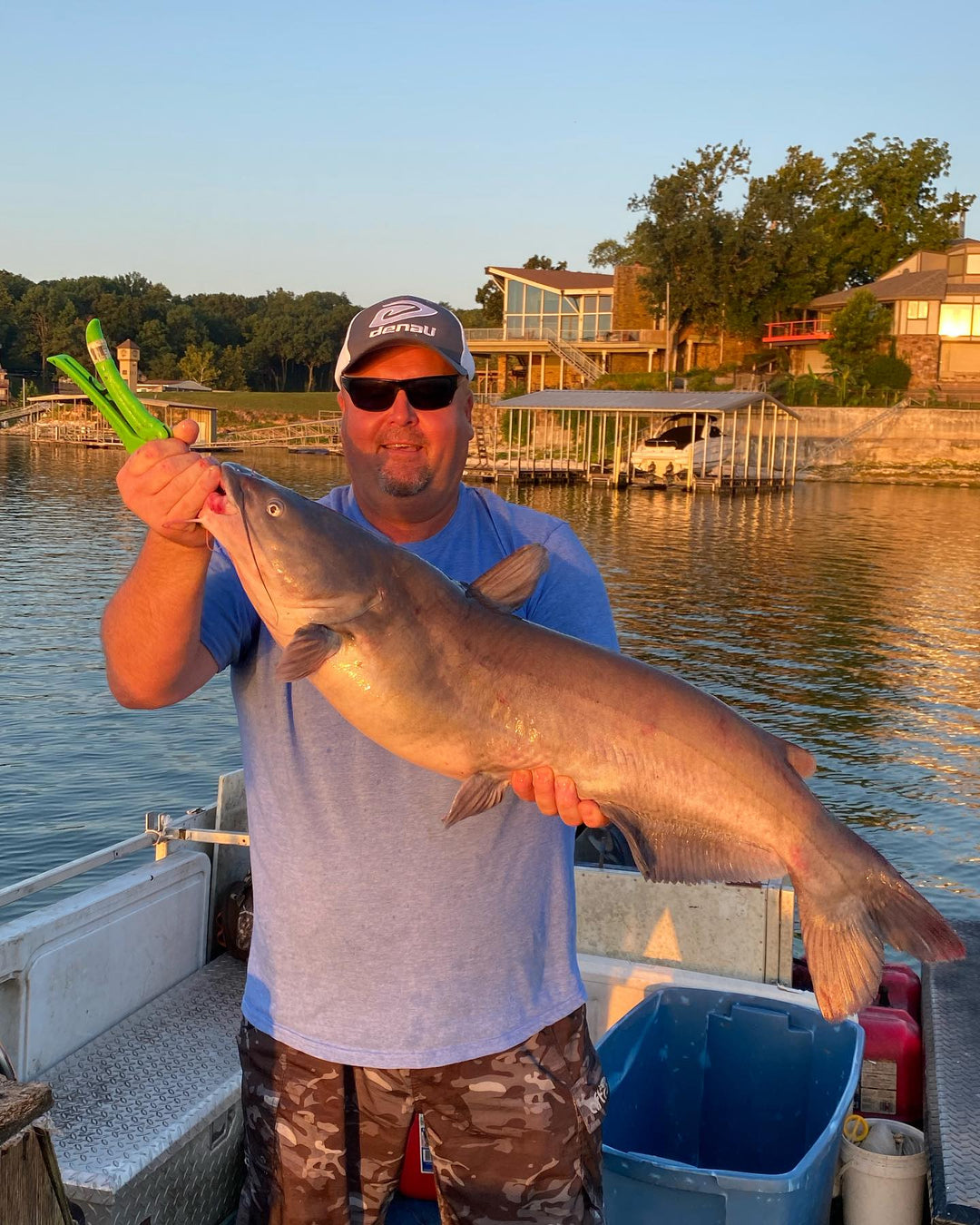 Shallow Water Catfishing Secrets with Pro Angler Jeremy Lawyer: Tips for Fall Success and Gear Guide